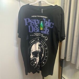 Disturbia size large new with tag T-shirt
Cleaning out my closet everything goes